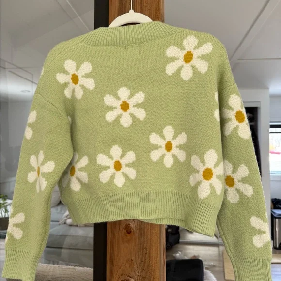 Princess Polly Cropped Cardigan Sweater - Picture 4 of 5